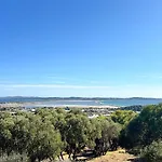 Apartment Hye680-a26 T3 Rez De Jardin 4 Personnes Hyeres