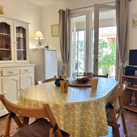 Hye680-a26 T3 Rez De Jardin 4 Personnes Апартаменты Йер